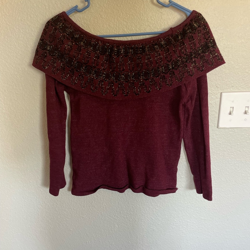 Chic Off-Shoulder Burgundy Sweater